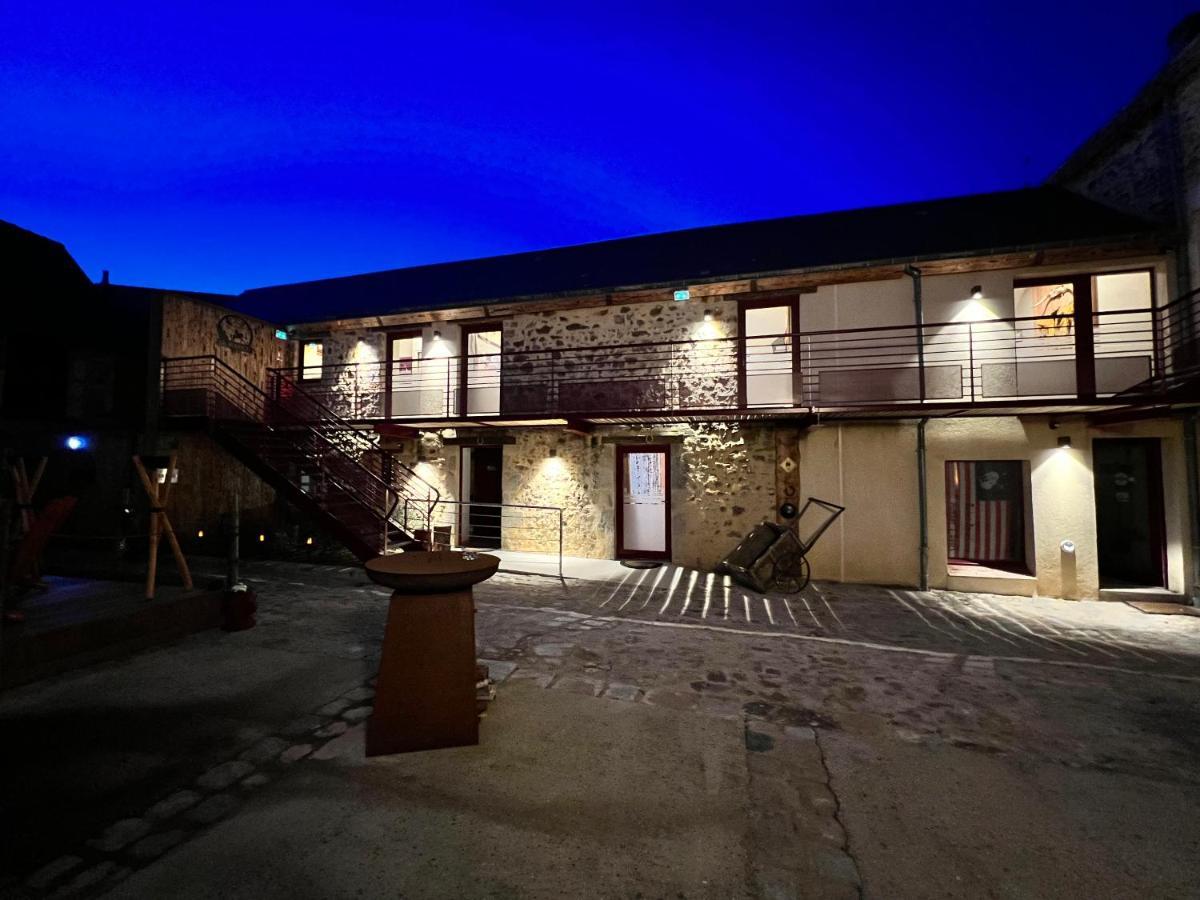 Hotel Le Ranch Brûlon Exterior foto